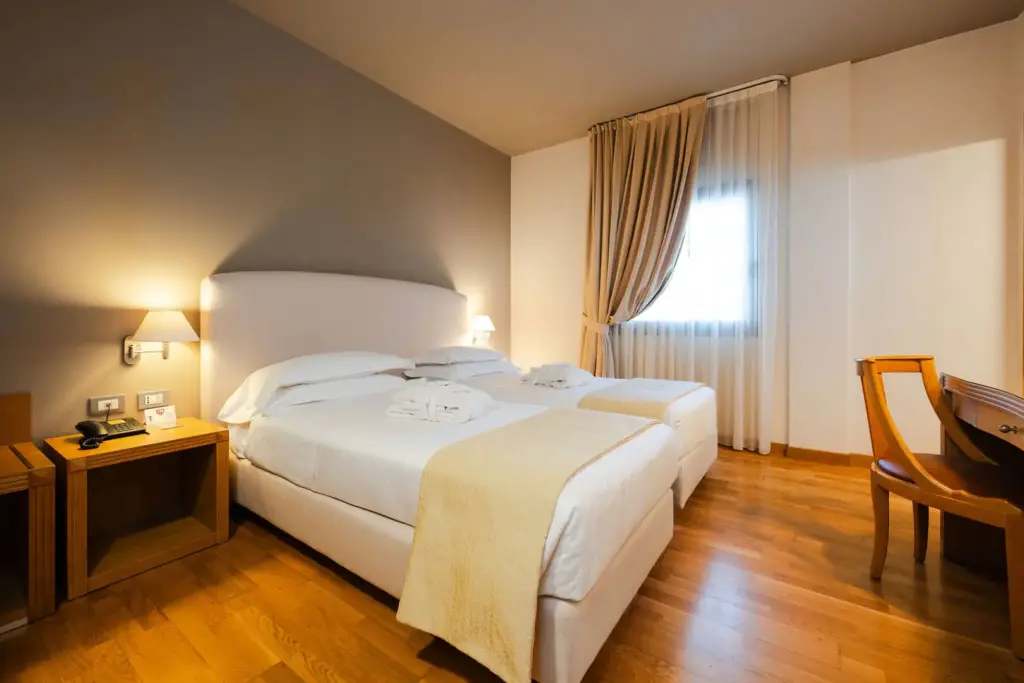 Camera accogliente con atmosfera rilassante